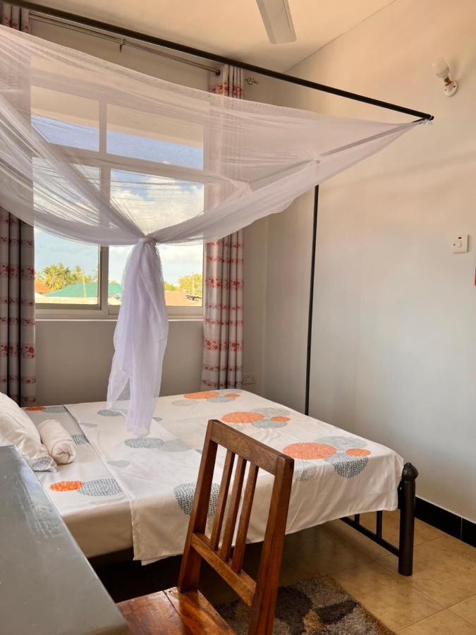 Haika Home Lodge ダル・エス・サラーム エクステリア 写真