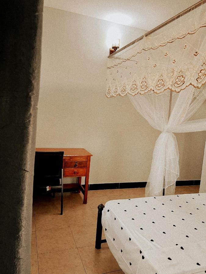Haika Home Lodge ダル・エス・サラーム エクステリア 写真