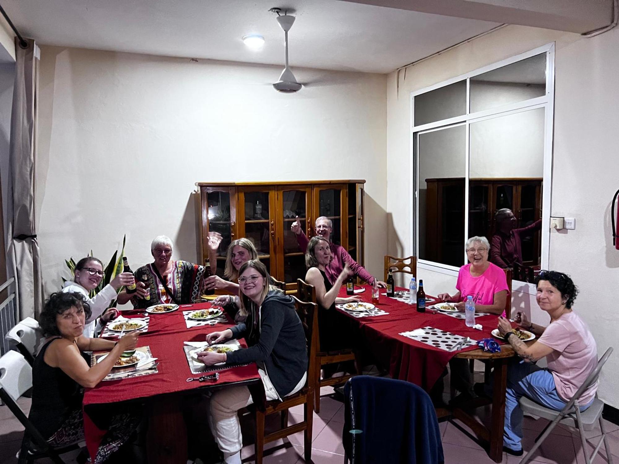 Haika Home Lodge ダル・エス・サラーム エクステリア 写真